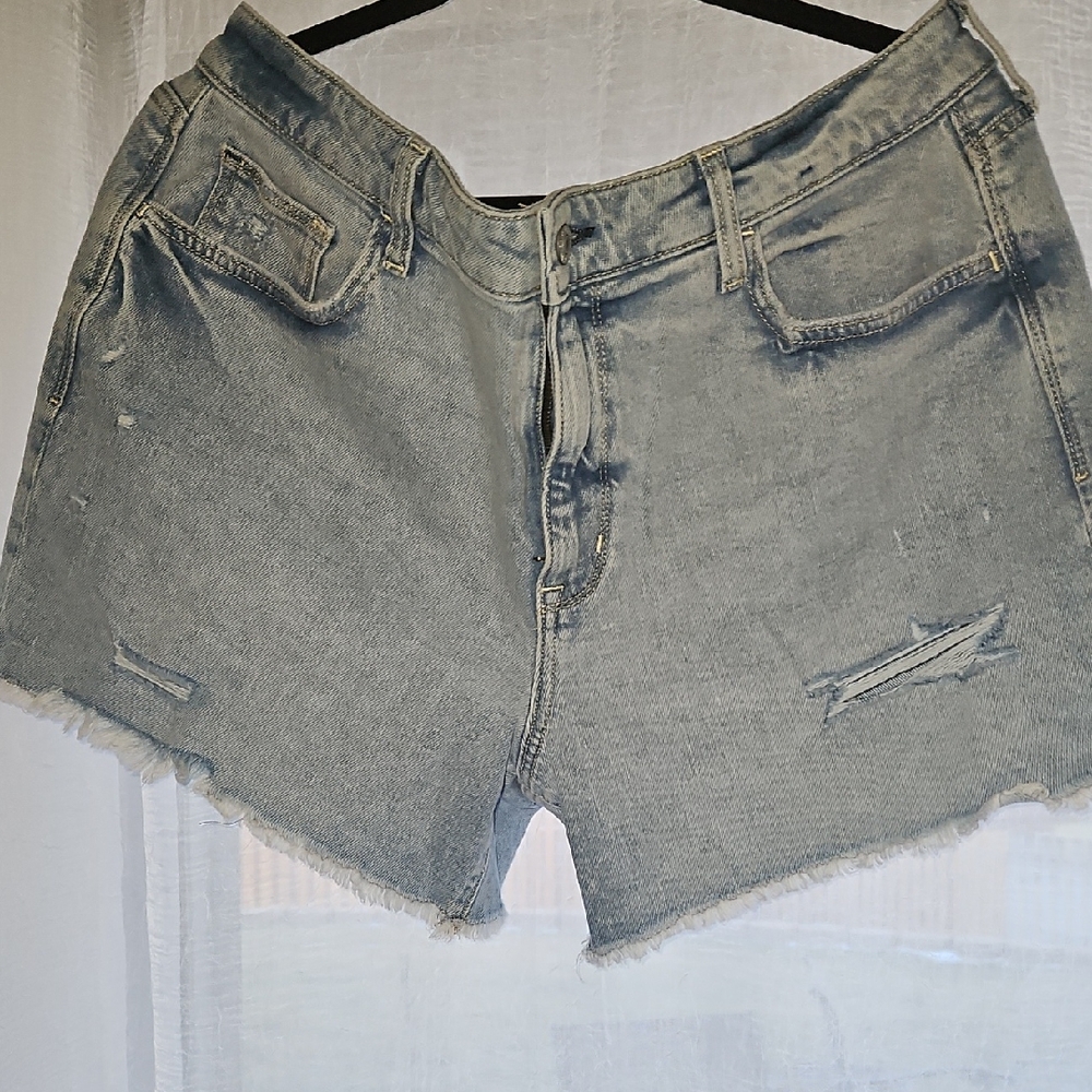 Arizona Jean Company Light Blue Distressed Jean Shorts